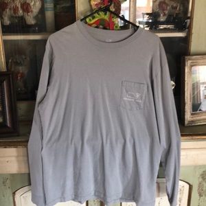 Vineyard Vines size medium tshirt men’s gray